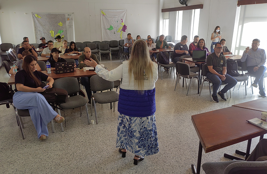 La CDMB lidera el primer taller para formulación de Planes de Gestión Integral de Cambio Climático Territoriales - PIGCCT