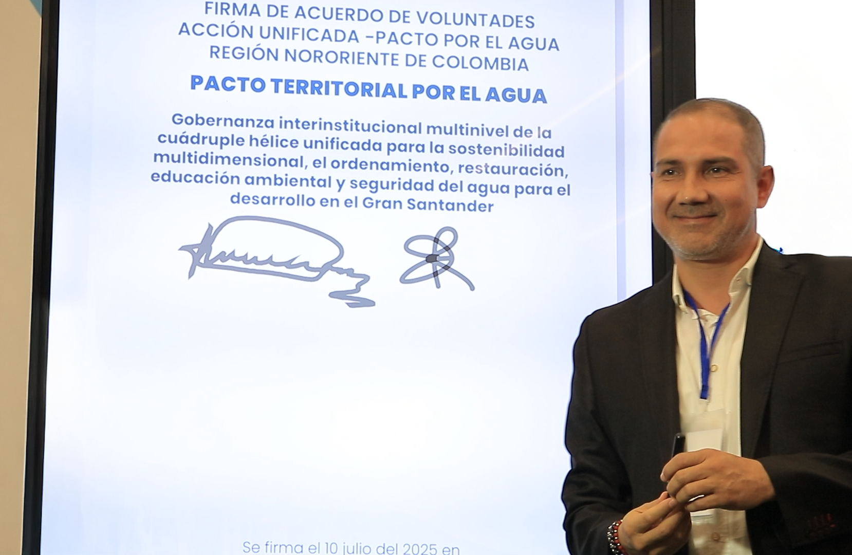 La CDMB firmó el Pacto Territorial por el Agua