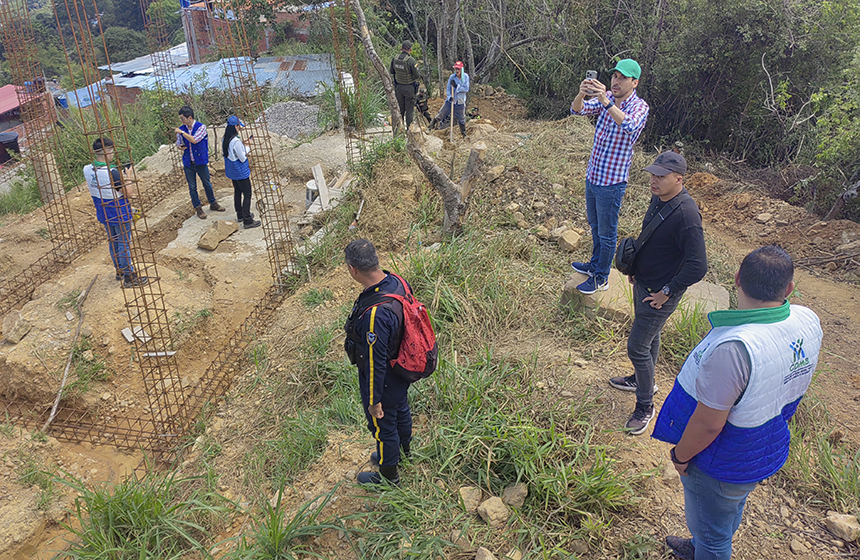 CDMB refuerza operativos de vigilancia y control en predios institucionales de la zona de escarpa de Bucaramanga