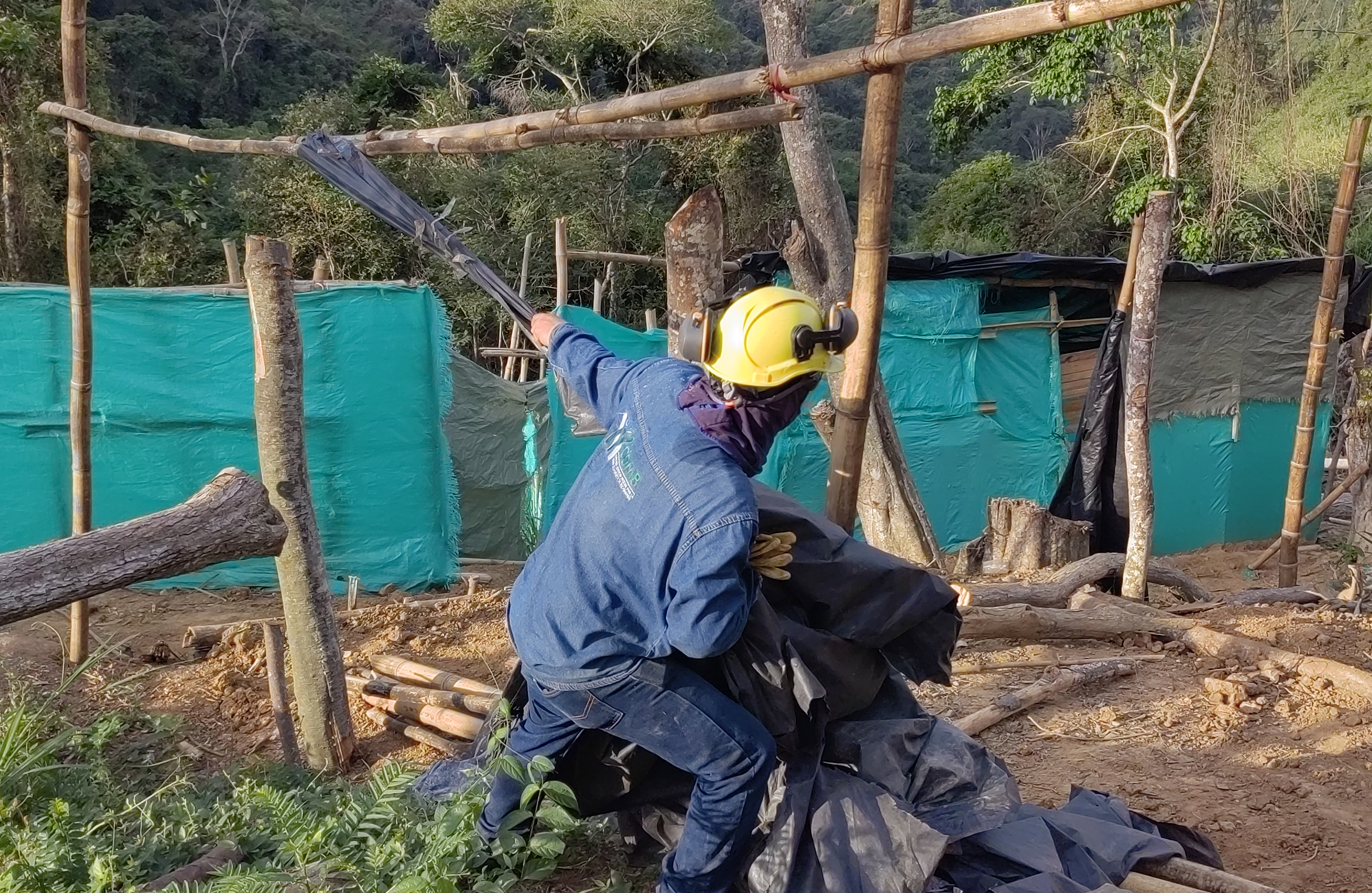 CDMB lideró recuperación de predio invadido y afectado en la escarpa occidental