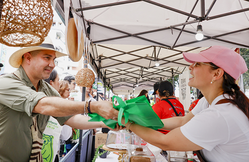 La economía verde brilló: empresarios y familias hicieron historia en la 4ta Feria Regional de Negocios Verdes